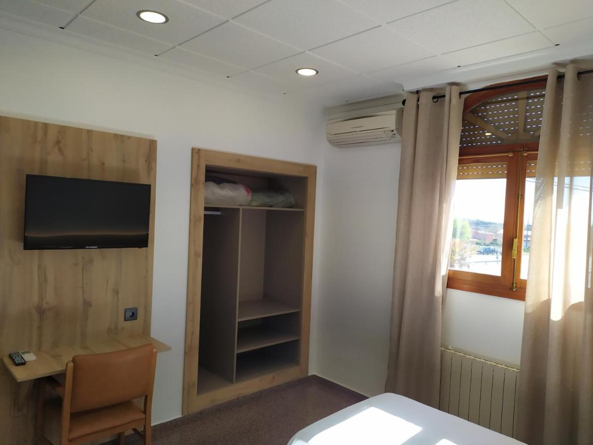 Отель Venta El Borrego Баньерес-де-Мариола Экстерьер фото